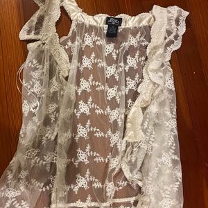 Lace dainty open blouse